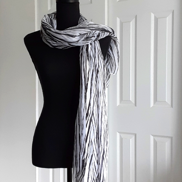 Scarf - Picture 4 of 7